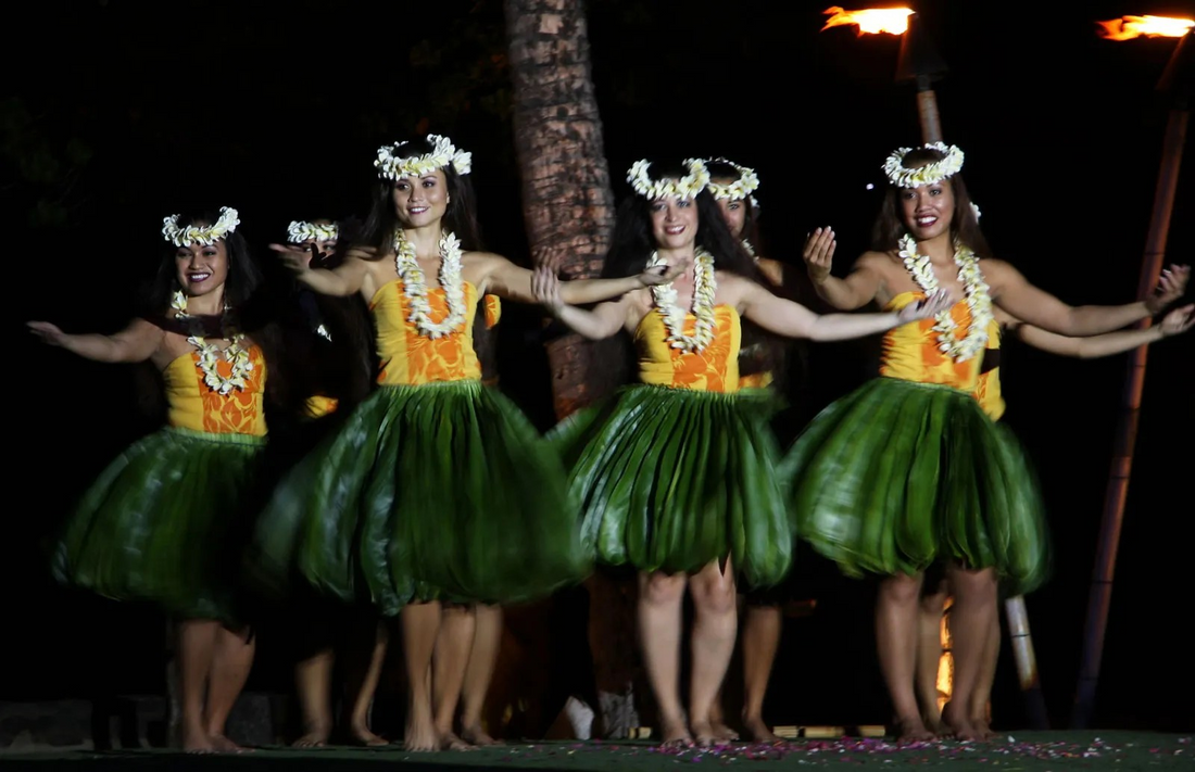The Ultimate Guide to Throwing an Authentic Luau!